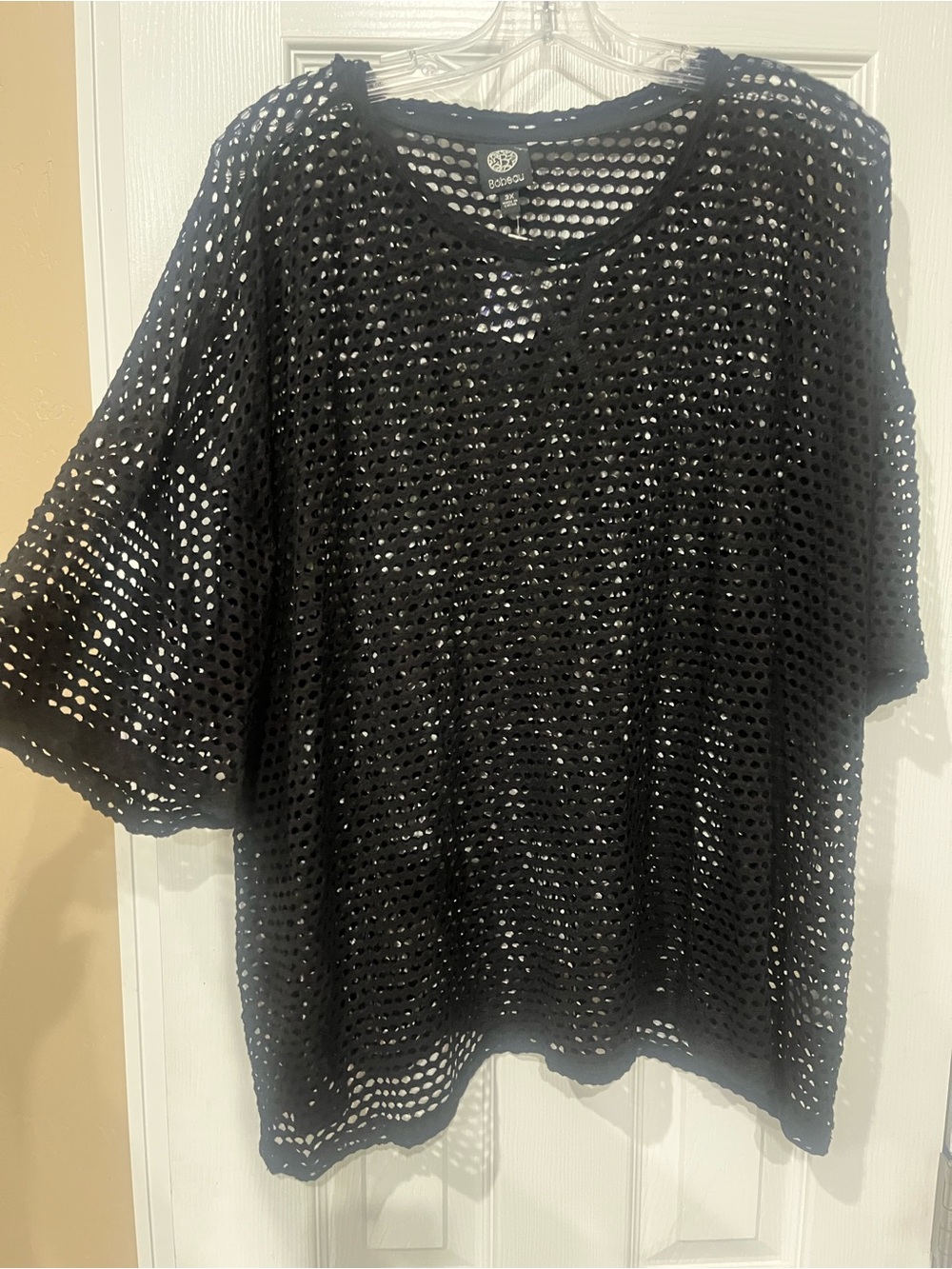 bobeau Black Open-Knit Short Sleeve Tunic